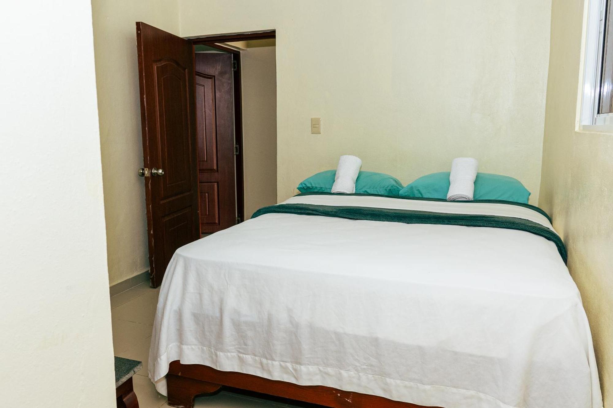 Bnb Tropical Island Aparthotel - Corales Del Sur - Santo Domingo Este Eksteriør bilde